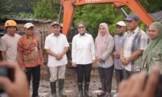 Yasti Soepredjo Mokoagow Salurkan Bantuan untuk Korban Banjir Bolmong
